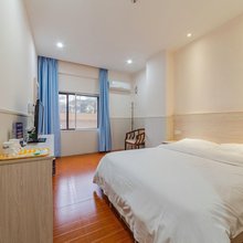 佛山新意家宾馆(清晖园大良钟楼地铁站店)