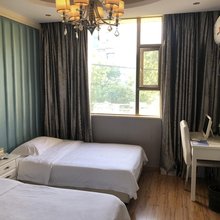 公安百悦主题酒店(油江路分店)