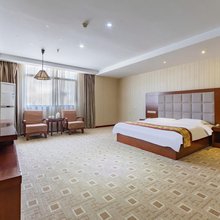 镇安君悦假日酒店