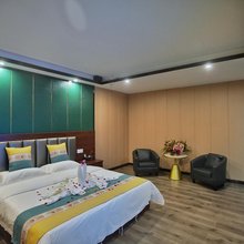 商丘雲朵智慧酒店(高铁火车站步行街店)