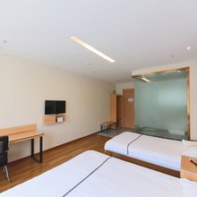 驿家365连锁酒店(石家庄鹿泉北国商城抱犊寨店)