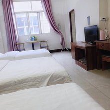 彝家客栈(双柏安龙堡店)