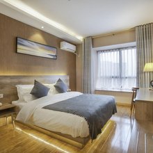 向往逸居酒店(龙湖金楠天街阳公桥地铁站店)