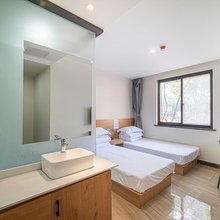 南京悦客欣主题宾馆(水西门莫愁湖店)
