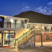 康定清源温泉民宿