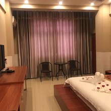 易门曼斯酒店