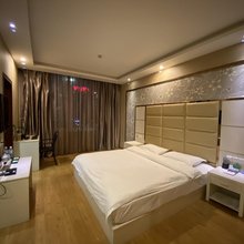 巧家湖滨酒店