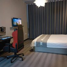 豫楚电竞宾馆(潜江中医院店)