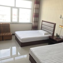 化德沃阁宾馆(化德站店)