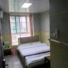 永逸民宿(合肥融创乐园九联圩地铁站店)