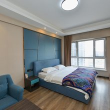 大连唯逸公寓(梭鱼湾足球场店)
