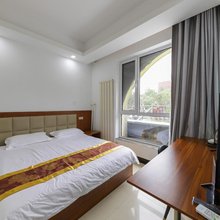 一家小居旅馆