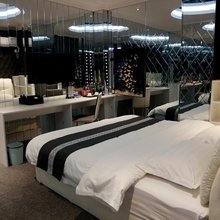 锦州逸舟精品宾馆(辽宁工业大学店)