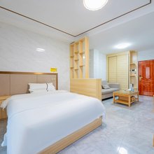 五华宝泰公寓(五华县田家炳中学店)
