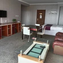 臻享时光宾馆(凉城四中店)