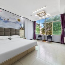 万宁泊雅酒店(华亚城高铁站店)