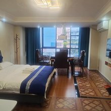 嘉佑客栈(海口日月广场免税店名门广场店)