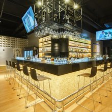勐芭娅酒店(曼听公园店)