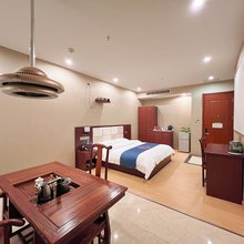 武汉莫宁雅致酒店(左岭地铁站店)