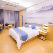 柏丁酒店(苍南动车站店)
