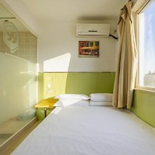 天津玖玖旅馆(滨海高铁站店)