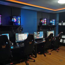 五洲电竞宾馆(焦作站河南理工大学北校区店)