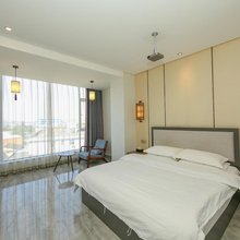 昆明花漫山影视酒店(自贸区新广丰店)