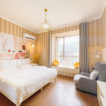 贵阳花舍公寓(花果园购物中心松花路地铁站店)