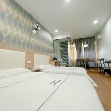宝莱影院民宿(武汉软件工程职业学院武汉传媒学院店)