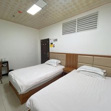 于家宾馆(贵阳火车站店)