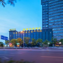 盛景怡家酒店(襄阳新五中吾悦广场店)