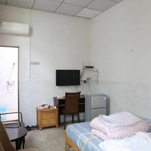 广州爱得宝住宿(员岗地铁站店)