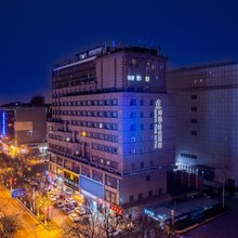 坤逸·时光酒店(西安钟楼地铁站回民街店)