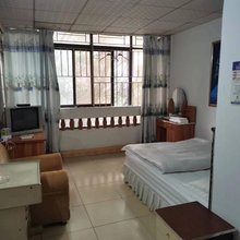 深圳紫云住宿(坪山高铁站坪山围地铁站店)