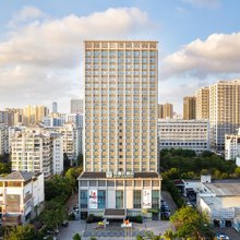 永嘉大酒店(海口海职院龙湖天街店)
