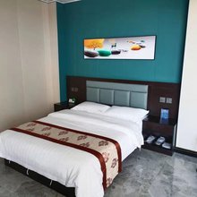 东乌旗韶华酒店