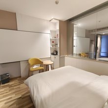 曼时光假日酒店(襄阳古城店)