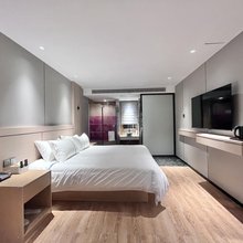 艺龙海雅酒店(鲁迅故里银泰店)