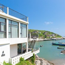 东极·屿你见海Glowing Sanctuary荧光海·海景度假民宿
