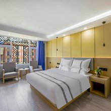 西盟鸿尚嘉酒店(勐梭龙潭店)