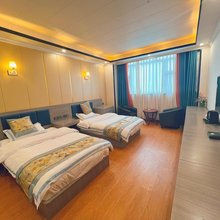 阿坝阿依拉山酒店