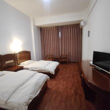 龙陵隆辉酒店