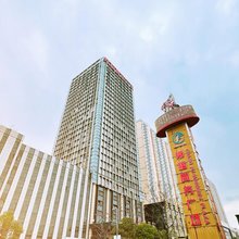 归舍影院公寓(武汉人民汽车城常福商业广场店)