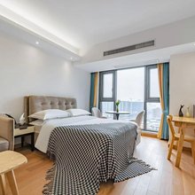五角星公寓(高沙路地铁站店)