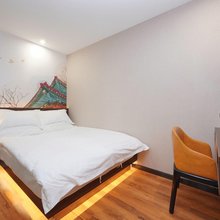 雅居鑫潮酒店(鼓楼南锣鼓巷店)