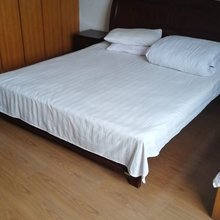 龙飞沐浴宾馆