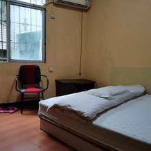 新馨出租屋(武汉大学广埠屯地铁站店)
