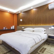 米智慧酒店(新郑西亚斯学院渔夫子路店)