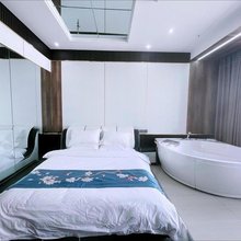 大同私家重地博爱民宿(大同南站万达店)