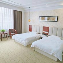 新县瑞诚酒店